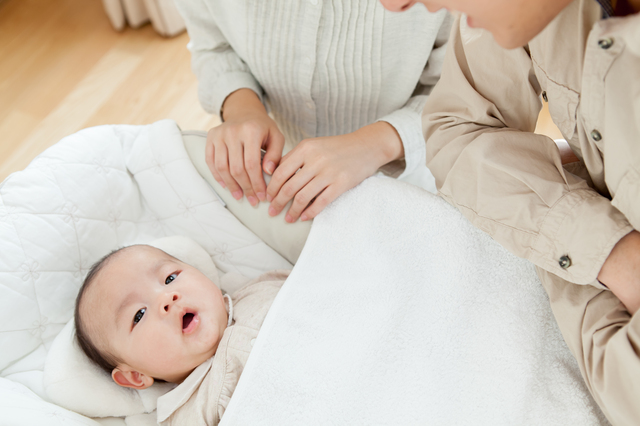 男性の育児休業は世帯収入にどれくらい影響があるのか、試算してみました。 - 社会保険労務士法人アールワン | 東京都千代田区